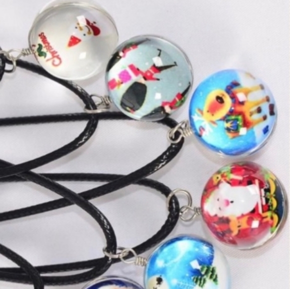 Christmas Holiday Necklace NEW in package Kids Gift Stocking Stuffer Par… - Picture 5 of 8